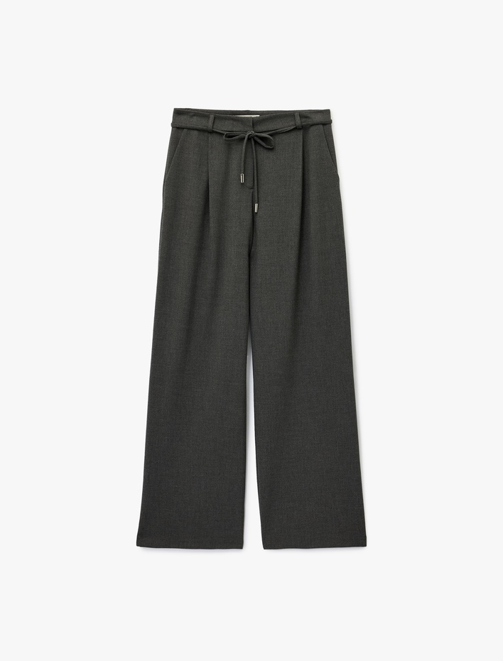  Bağlama Detaylı Cepli Geniş Paça Kumaş Pantolon