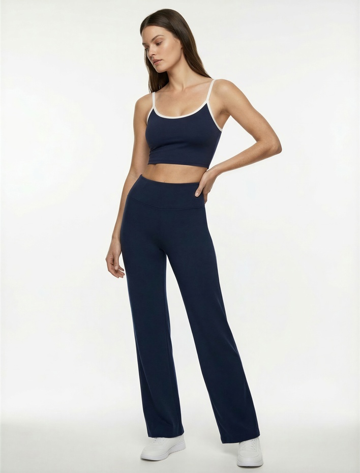  Slim Fit İnce Askılı Biyeli Kolsuz Sporcu Atleti