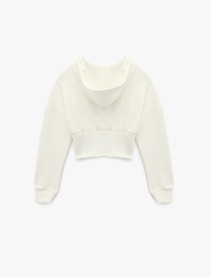  Koton X Sibil Çetinkaya - Slim Fit Uzun Kollu Kapüşonlu Crop Sweatshirt