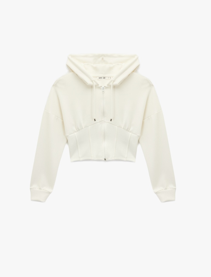  Koton X Sibil Çetinkaya - Slim Fit Uzun Kollu Kapüşonlu Crop Sweatshirt