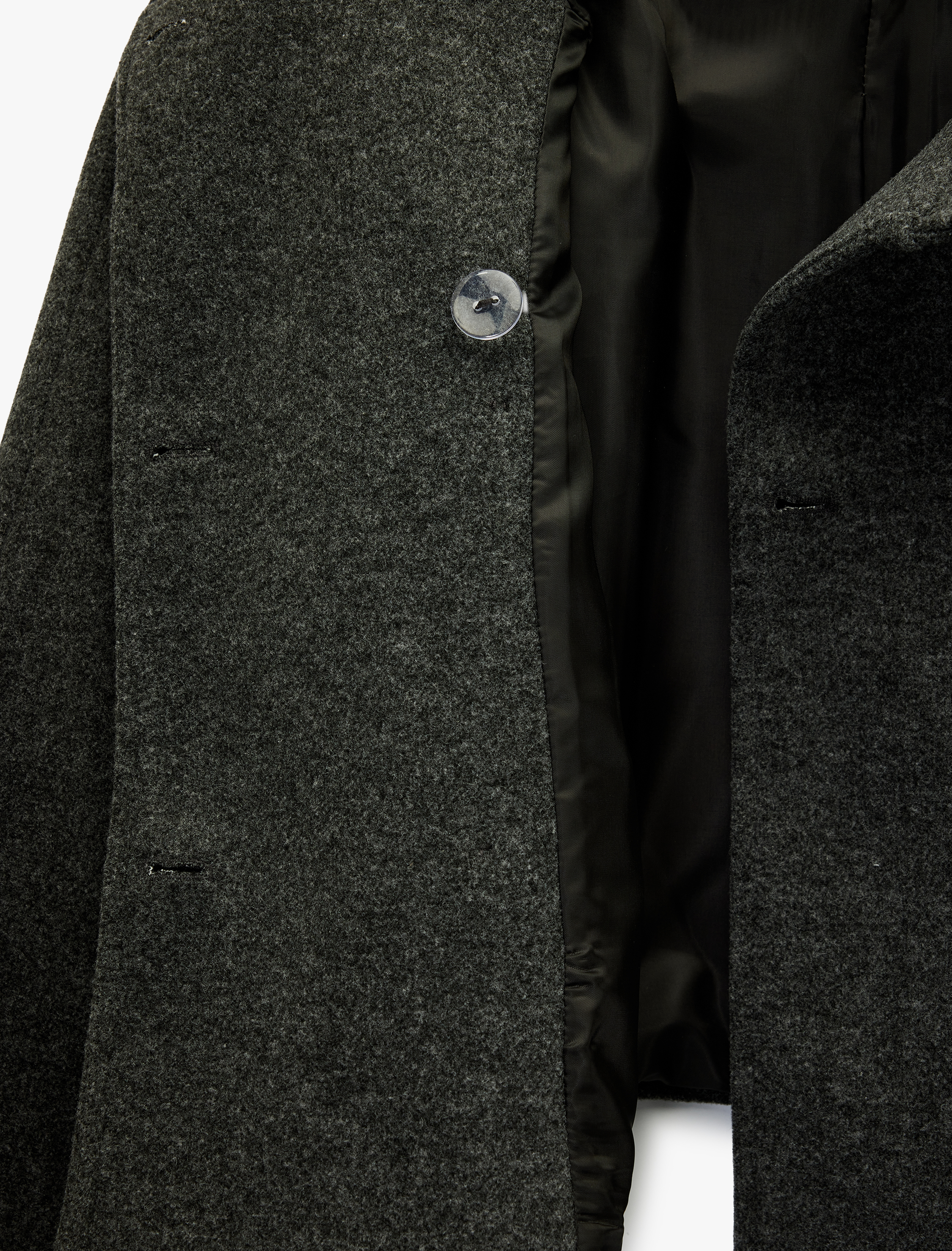   Uzun Kollu Cepli Dik Yaka Düğmeli Kruvaze Kısa Kaşe Mont