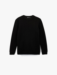 Uzun Kollu Regular Fit Dokulu Bisiklet Yaka Sweatshirt