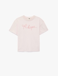 Kurdele Nakışlı Kısa Kollu Bisiklet Yaka Pamuklu Tişört