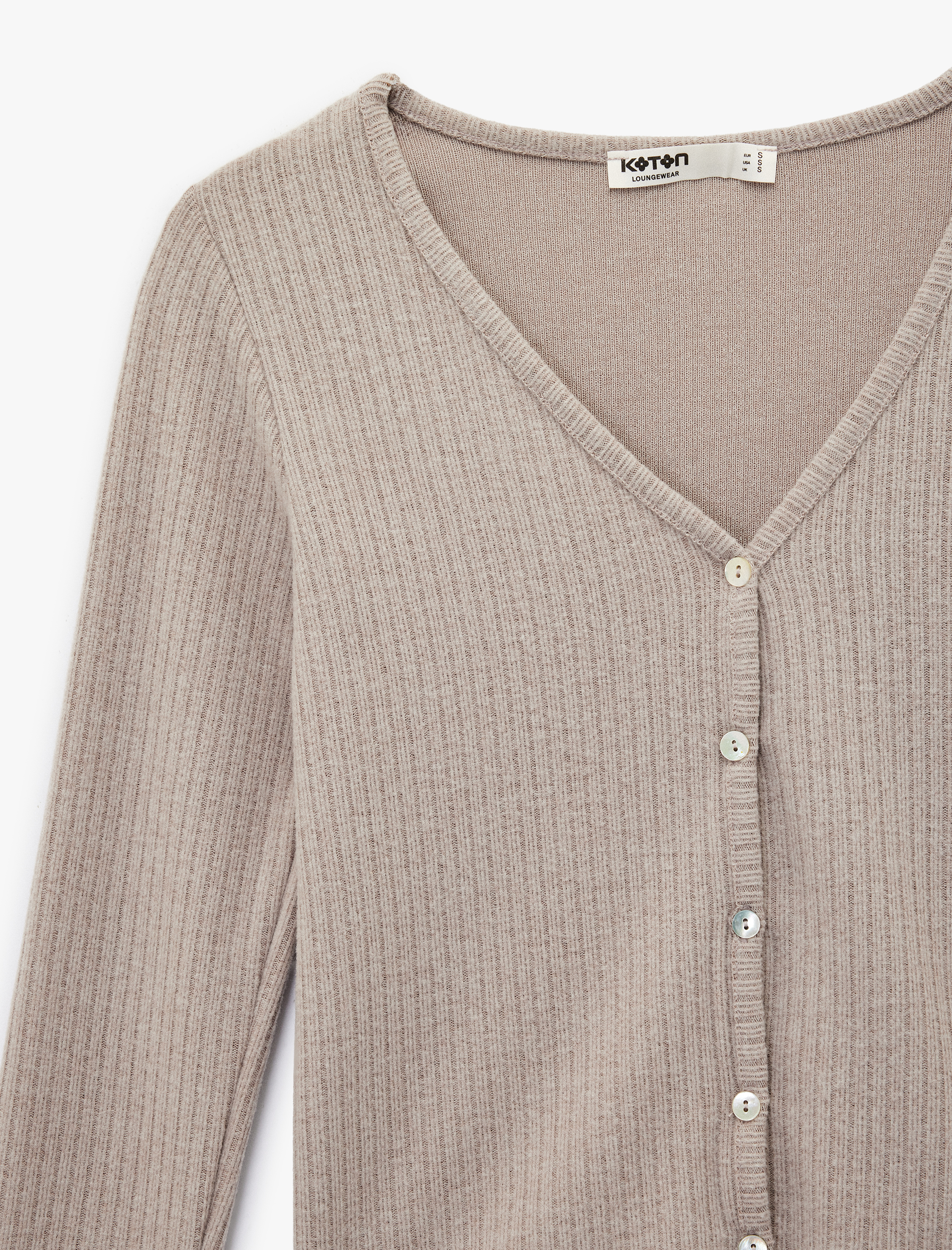   V Yaka Uzun Kollu Düğmeli Triko Pijama Üstü