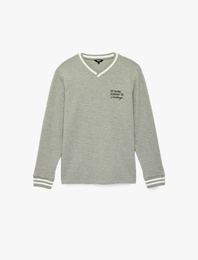 Regular Fit Çizgi Detaylı Nakışlı Dokulu V Yaka Sweatshirt