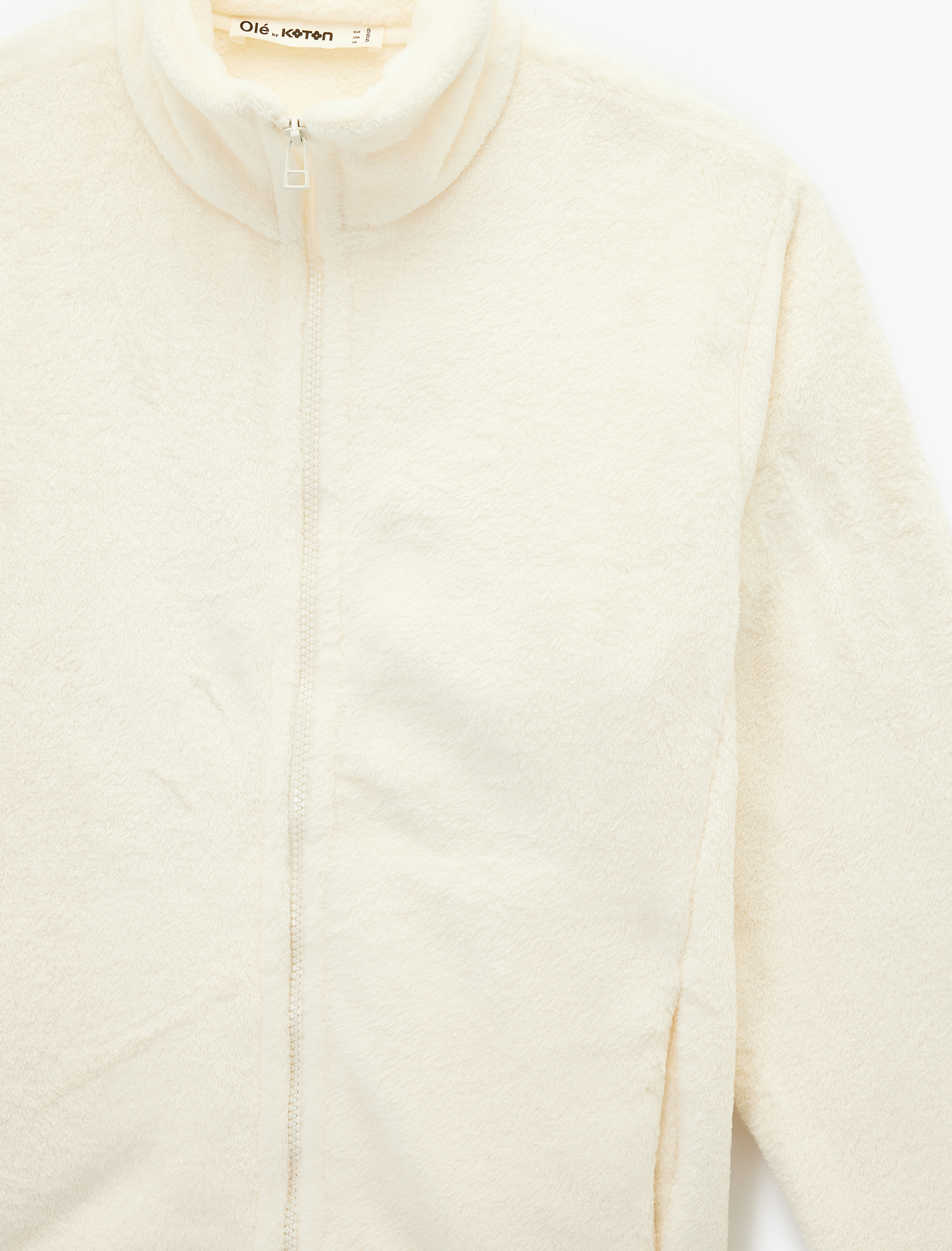   Dik Yaka Fermuarlı Cep Detaylı Oversize Peluş Ceket