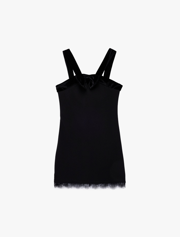 Kız Çocuk Fiyonk Detaylı Diz Üstü Askılı Yılbaşı Elbise