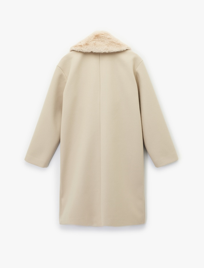  Çıkarılabilir Suni Kürk Yaka Kaban Oversize Kaşe Uzun Kollu Cepli Düğmeli