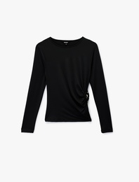 Slim Fit Uzun Kollu Bisiklet Yaka Metal Aksesuarlı Tişört