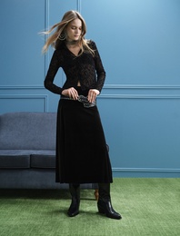 Rahat Kalıp Midi Boy Kloş Kadife Etek