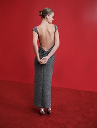 Kayık Yuvarlak Yaka Kolsuz Parıltılı Midi Boy Sırt Dekolteli Kalem Elbise