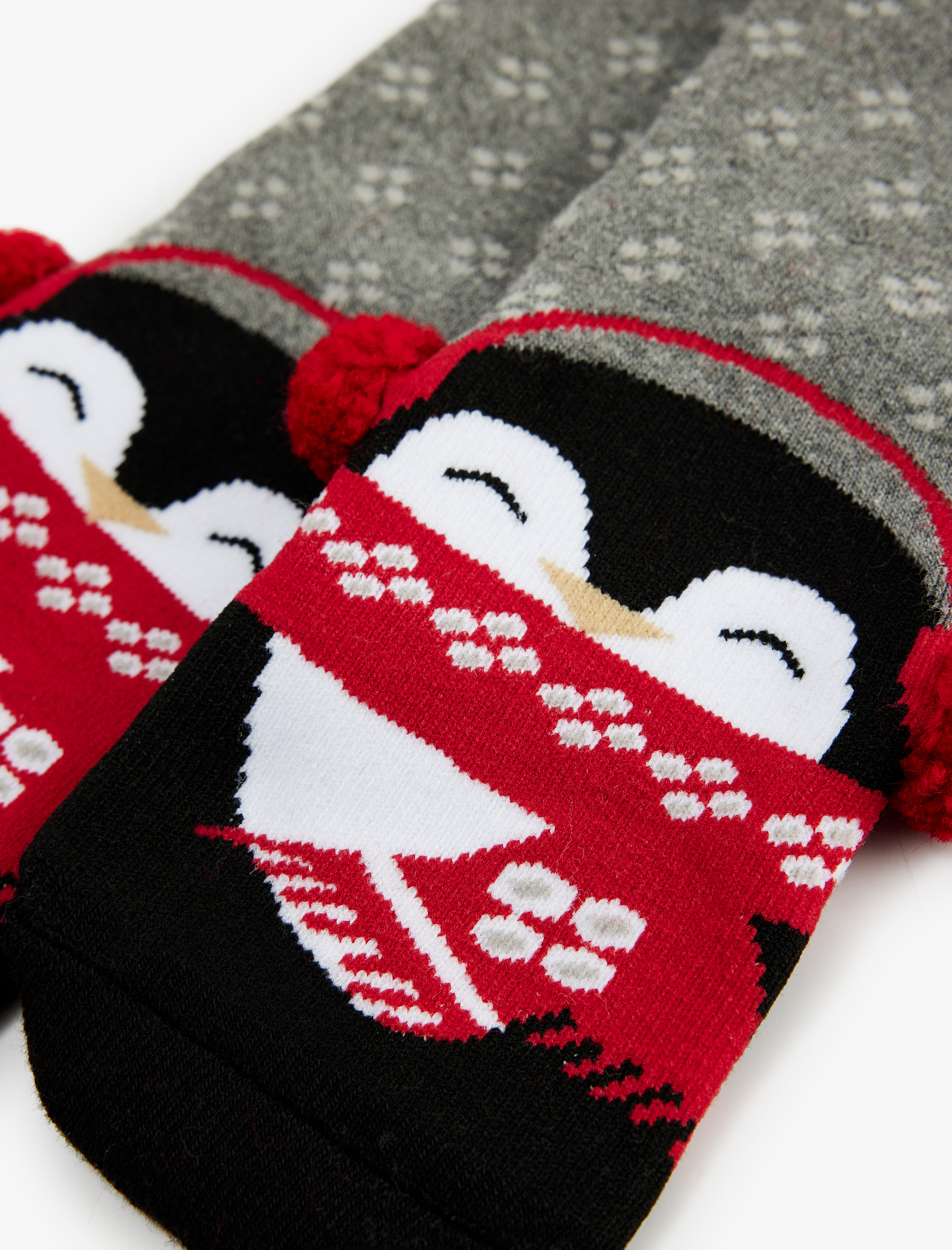  Kız Çocuk Ponpon Detaylı Pamuklu Penguen Desenli Yılbaşı Çorabı