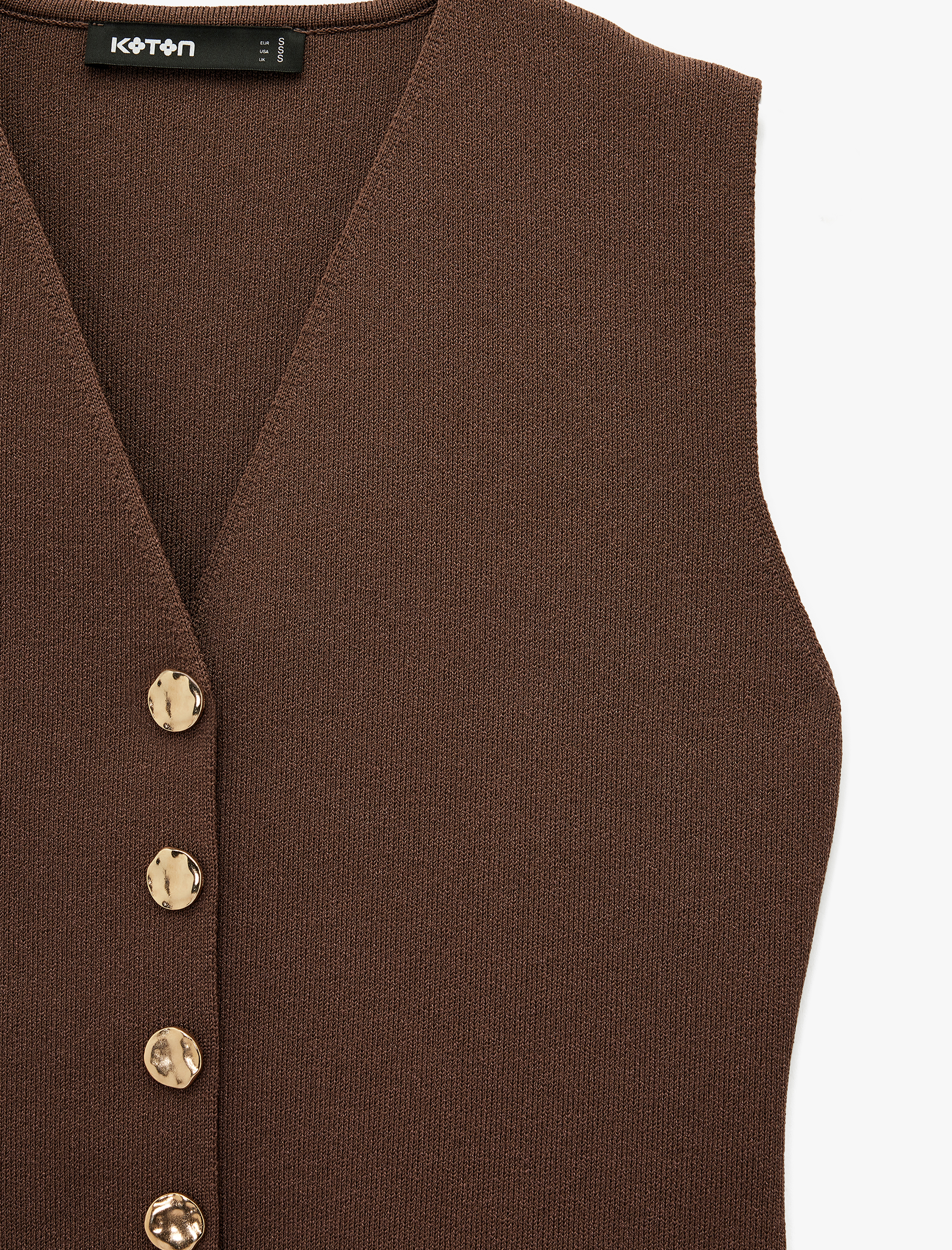   Gold Düğme Detaylı V Yaka Triko Yelek