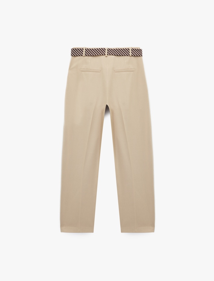  Kuşak Kemer Detaylı Havuç Pantolon