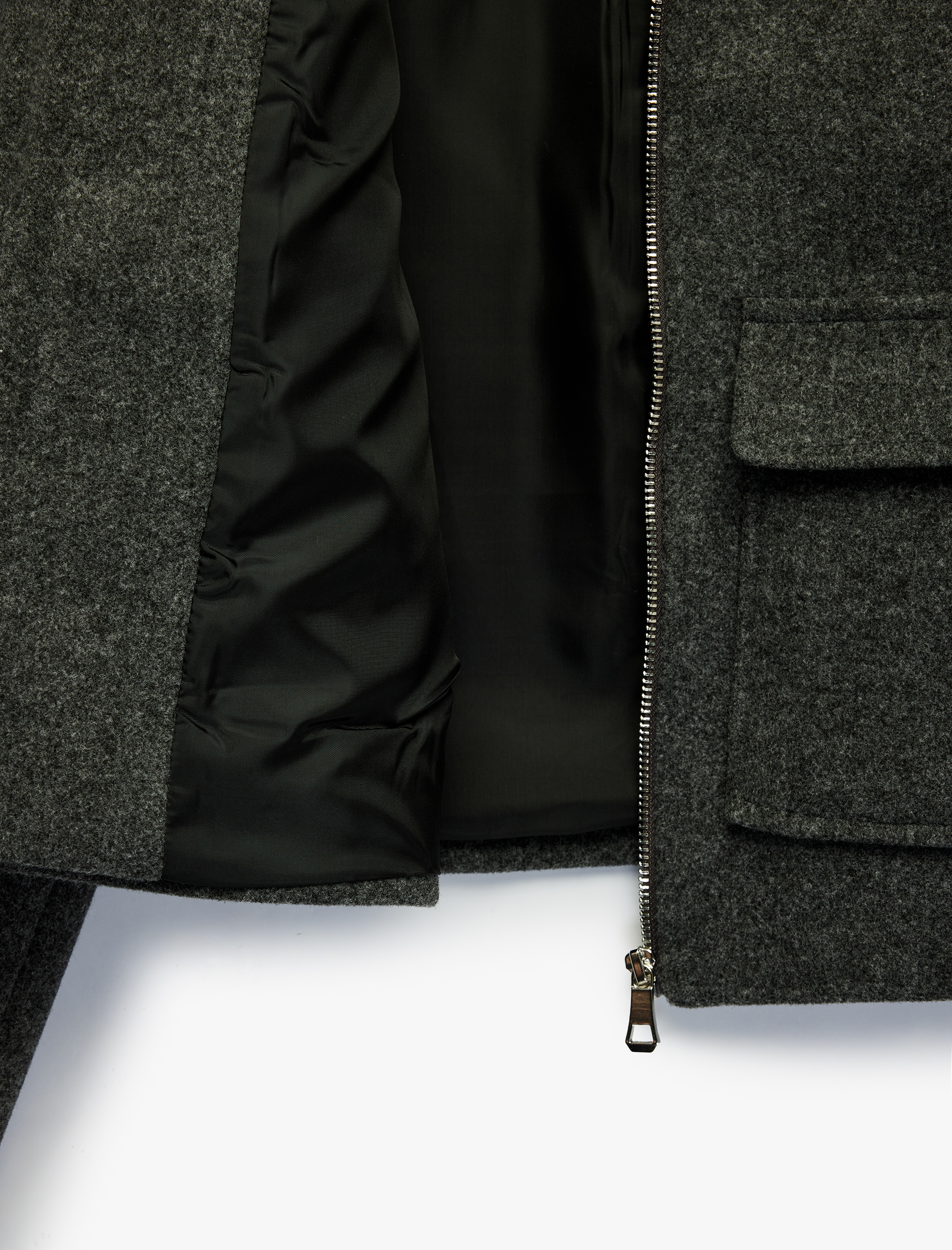   Uzun Kollu Fermuarlı Cepli Crop Kaşe Ceket