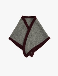 Renk Kontrastlı Üçgen Atkı