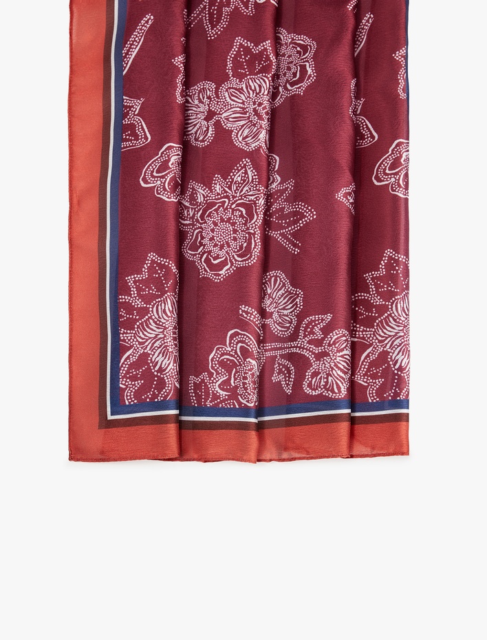 Kadın Çok Renkli Çiçek Desenli Kare Şal