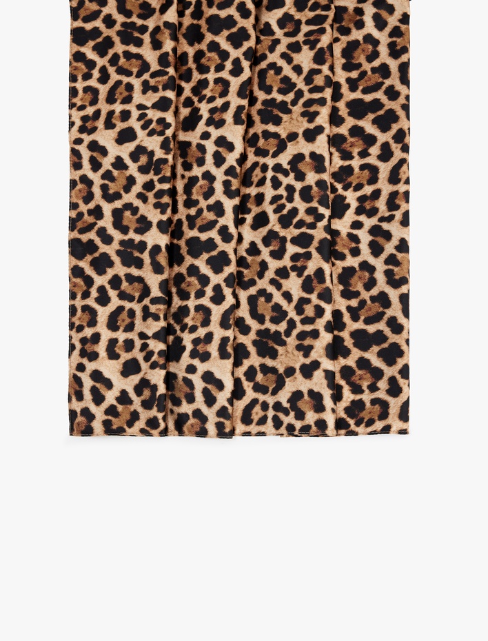 Kadın Leopar Desenli Kare Şal