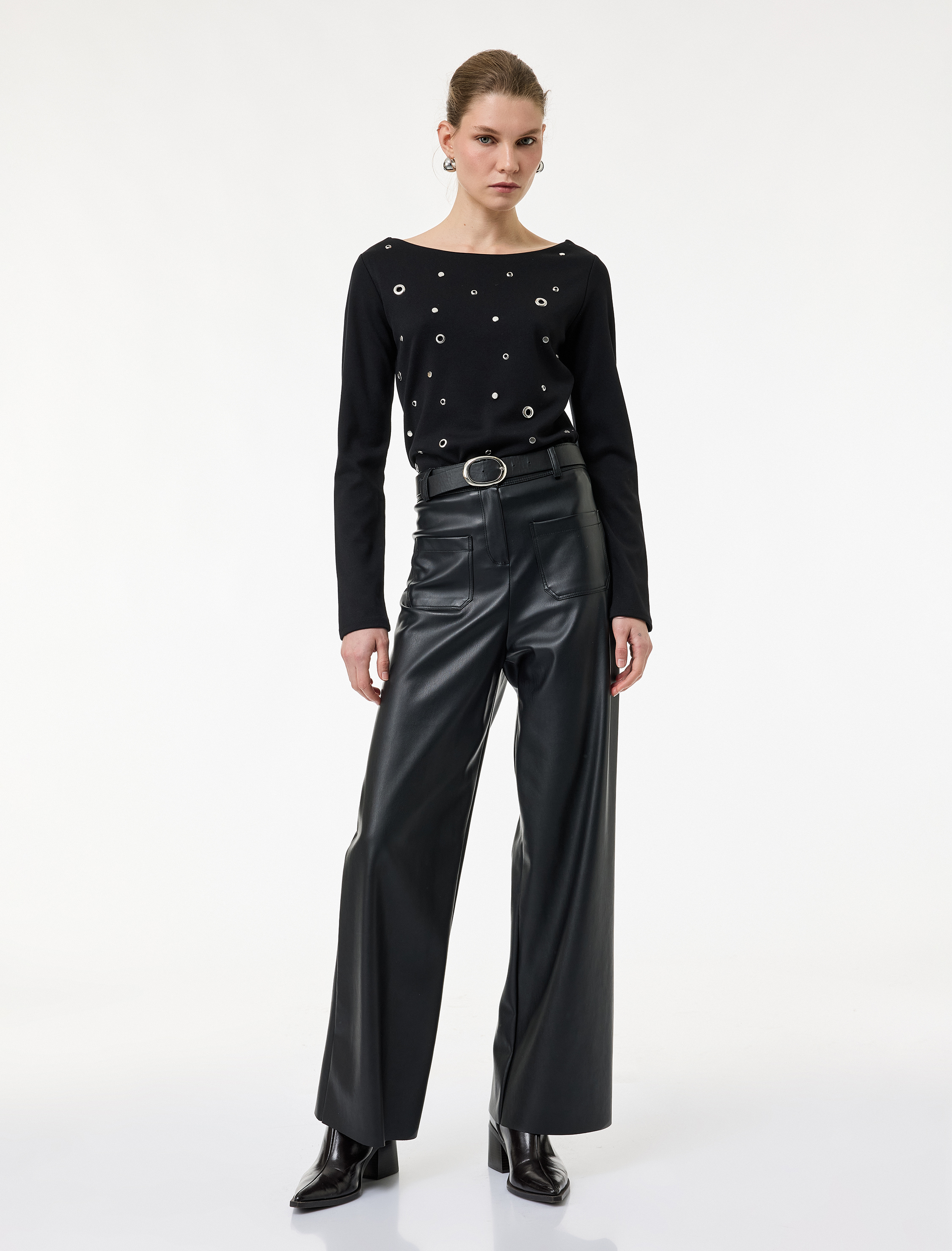   Koton X Sibil Çetinkaya - Uzun Kollu Geniş Yuvarlak Yaka Kuş Gözü Detaylı Bluz