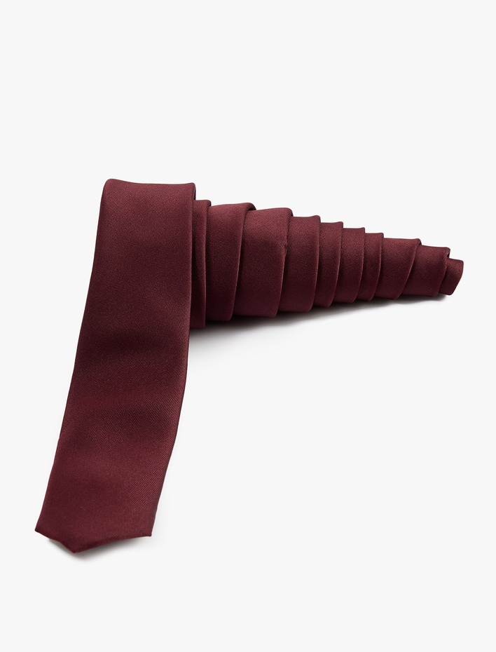  Klasik Dokulu Kravat