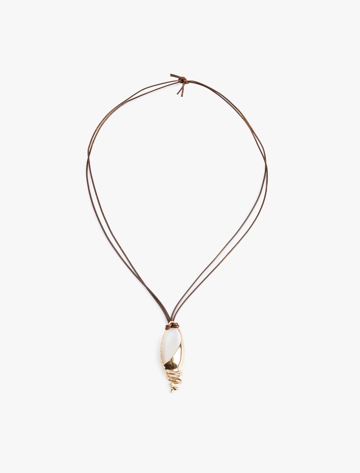 Kadın Deniz Kabuğu Kolye