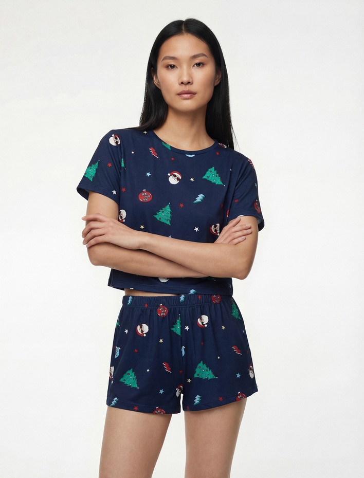  Noel Baba Baskılı Şortlu Yılbaşı Pijama Takımı
