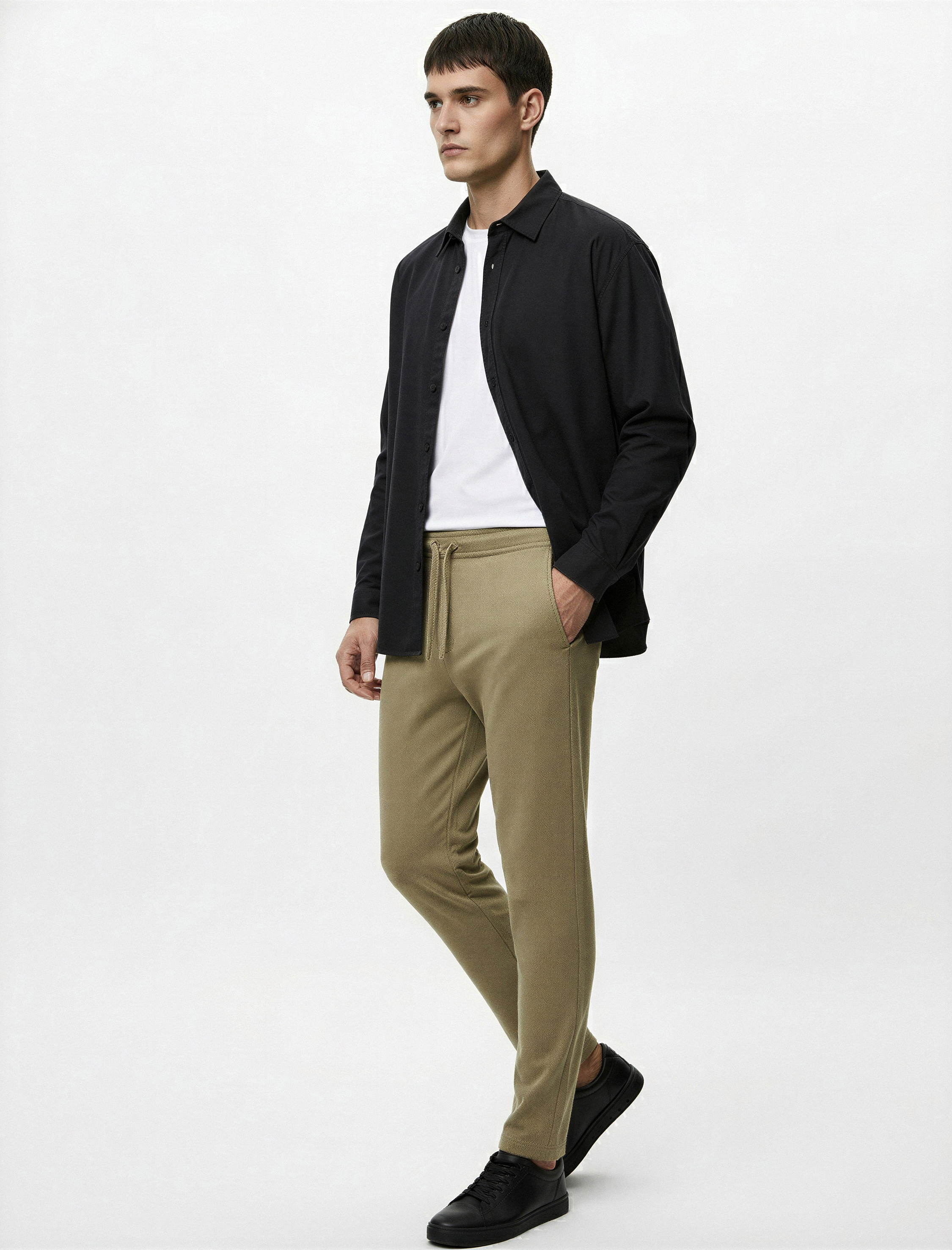   Cep Detaylı Katlamalı Paça Rahat Kesim Beli Bağcıklı Pantolon