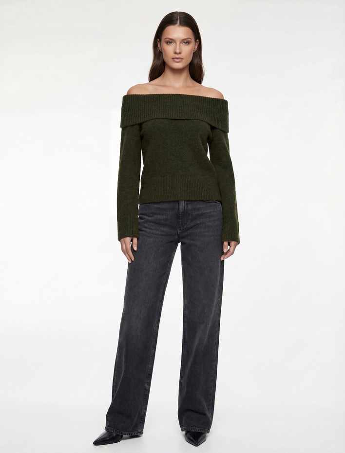  Uzun Kollu Omzu Açık Triko Kazak