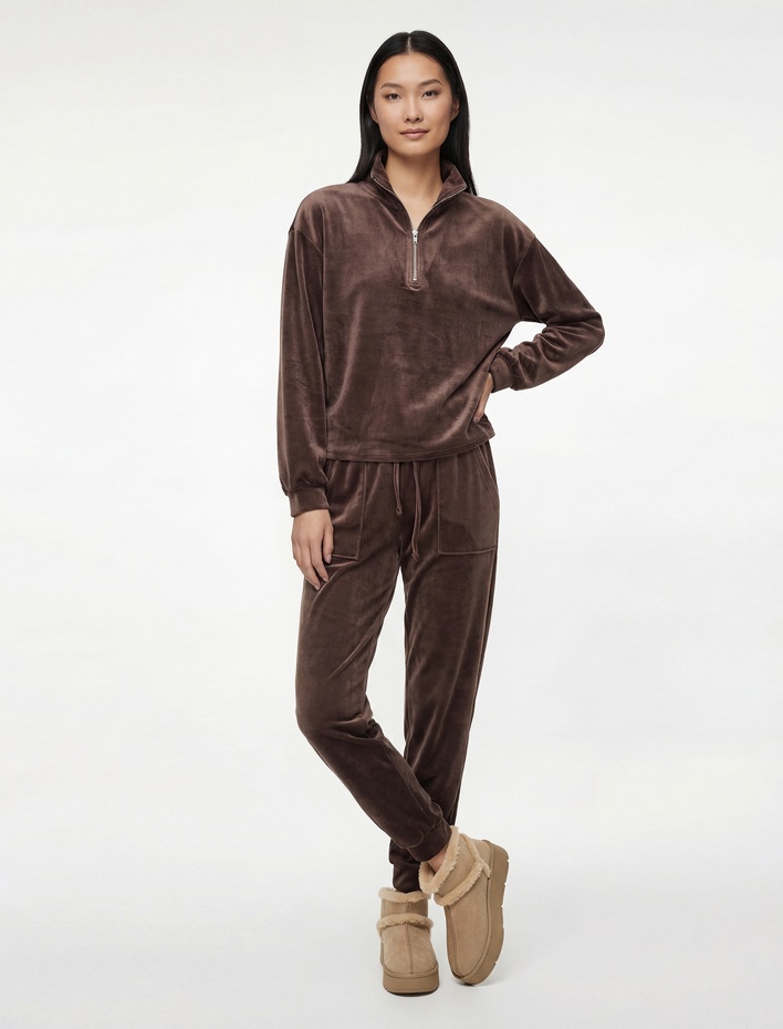  Yarım Fermuarlı Uzun Kollu Rahat Kalıp Dik Yaka Kadife Pijama Üstü