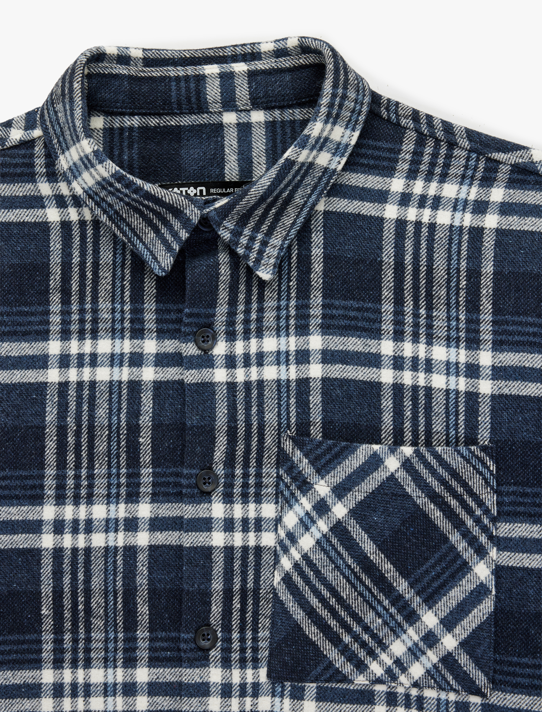   Regular Fit Uzun Kollu Klasik Yaka Düğmeli Oduncu Gömleği