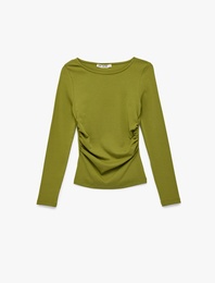 Pamuklu Slim Fit Kayık Yaka Drapeli Uzun Kollu Tişört