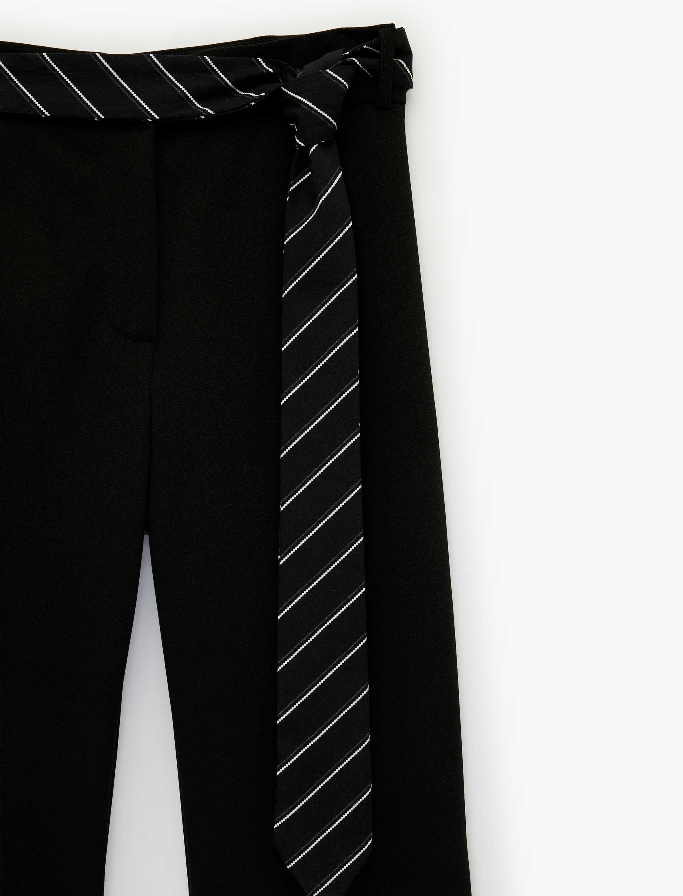   Kravat Kemer Detaylı Yüksek Bel Geniş Hafif İspanyol Paça Kumaş Pantolon