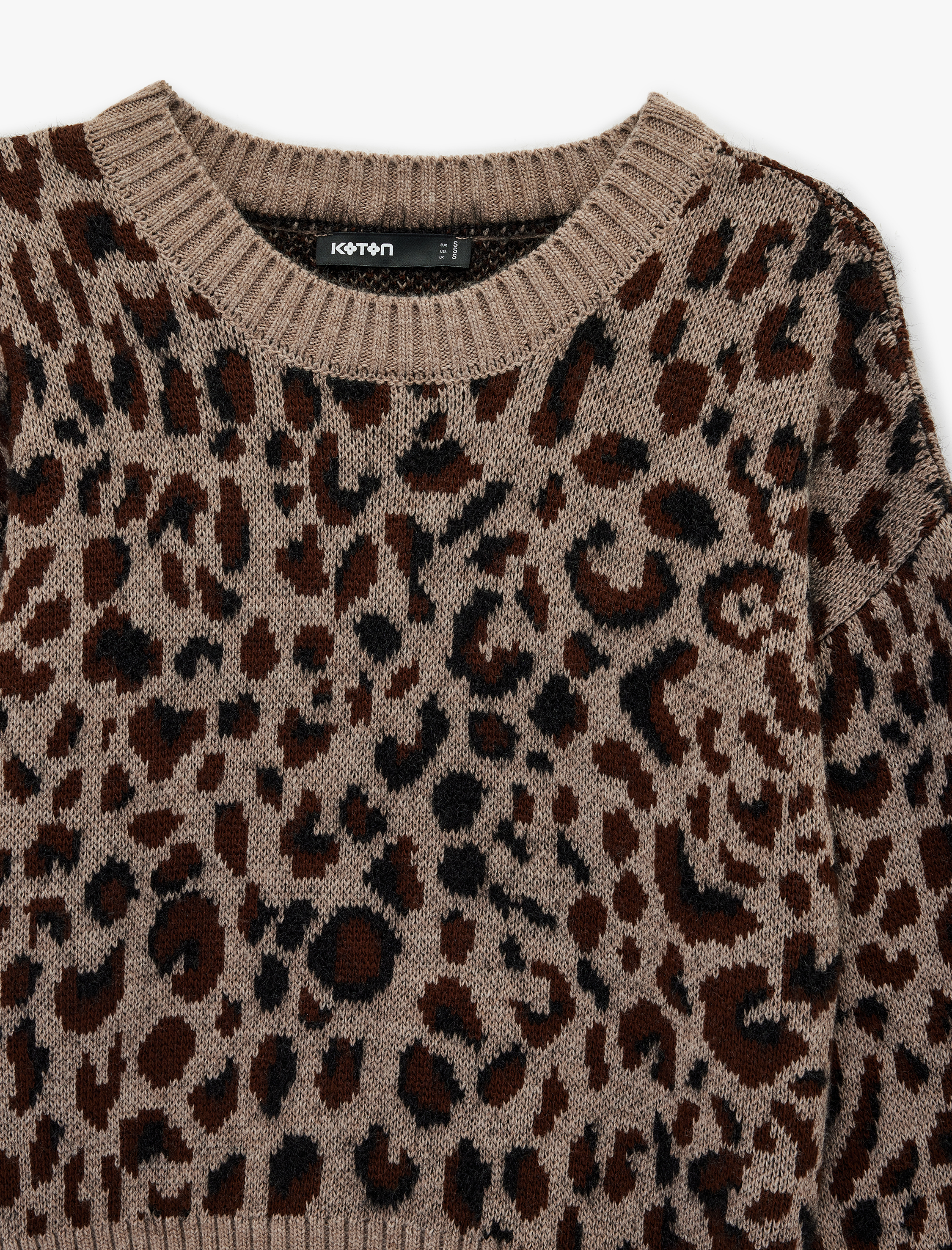   Uzun Kollu Geniş Yuvarlak Yaka Leopar Desenli Oversize Triko Kazak