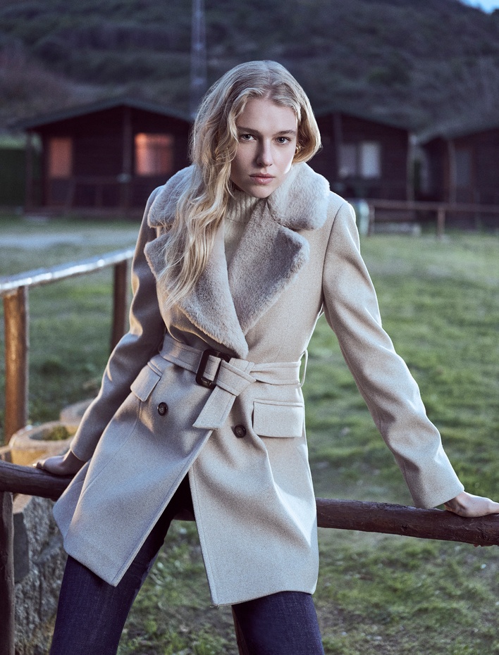  Koton X Şahika Ercümen - Suni Kürk Yaka Kaban Kaşe Kruvaze Kemerli Cepli