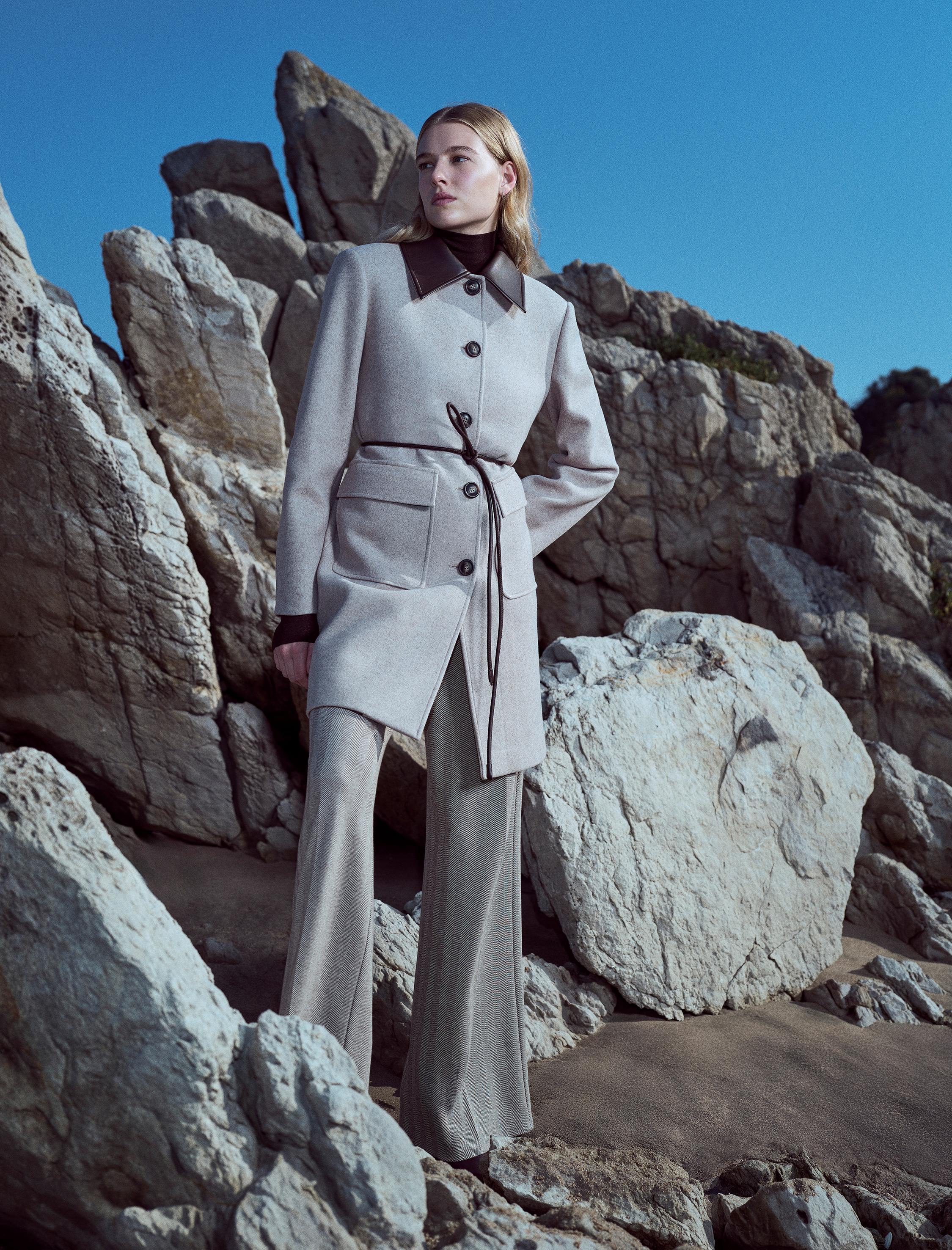   Koton X Şahika Ercümen - Suni Deri Yaka Kemerli Kaban Uzun Kollu Cepli Düğmeli