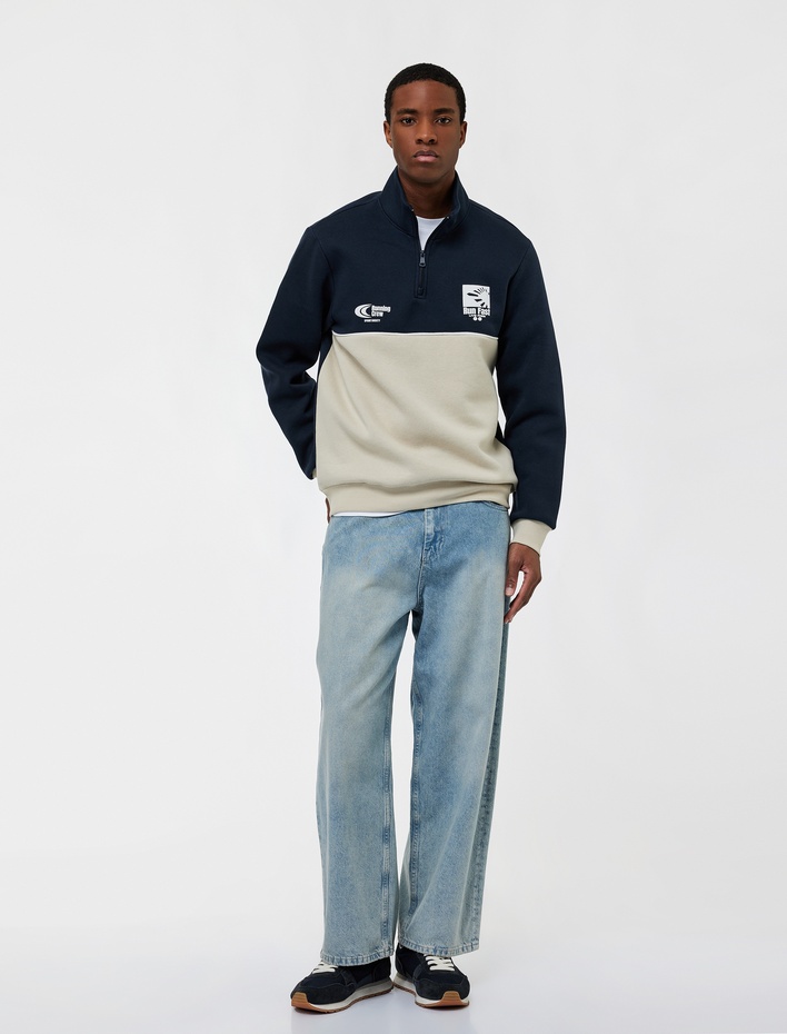  Regular Fit Baskılı Renk Bloklu Şardonlu Yarım Fermuarlı Sweatshirt