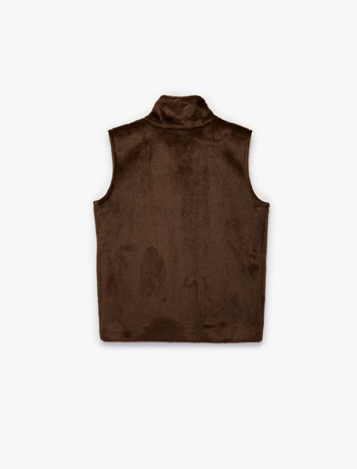  Çıt Çıt Düğme Detaylı Kolsuz Oversize Dik Yaka Suni Kürk Yelek