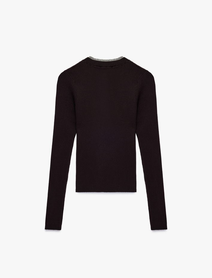  Koton X Şahika Ercümen - Uzun Kollu Yarım Düğmeli Çift Yuvarlak Yaka Triko Kazak