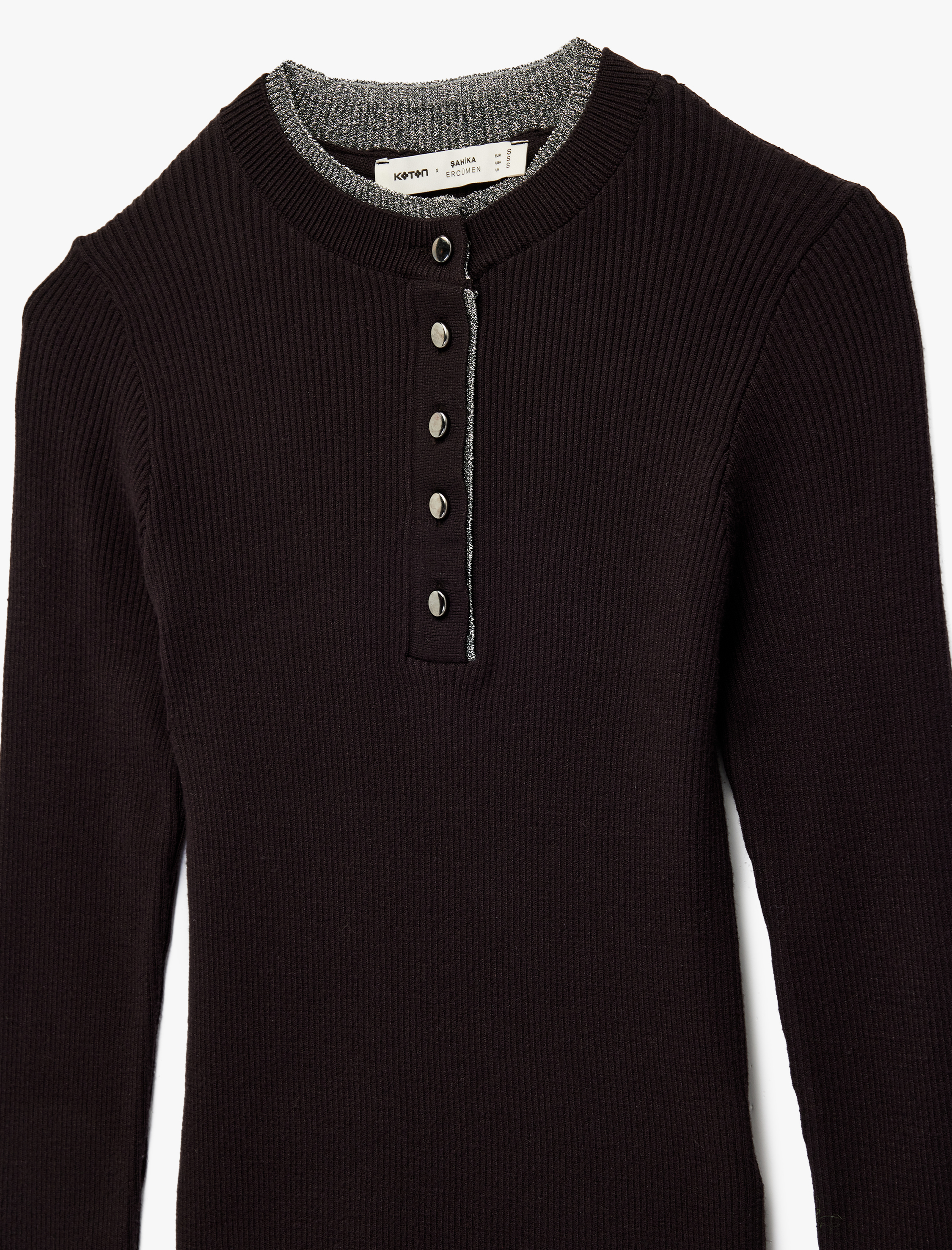   Koton X Şahika Ercümen - Uzun Kollu Yarım Düğmeli Çift Yuvarlak Yaka Triko Kazak