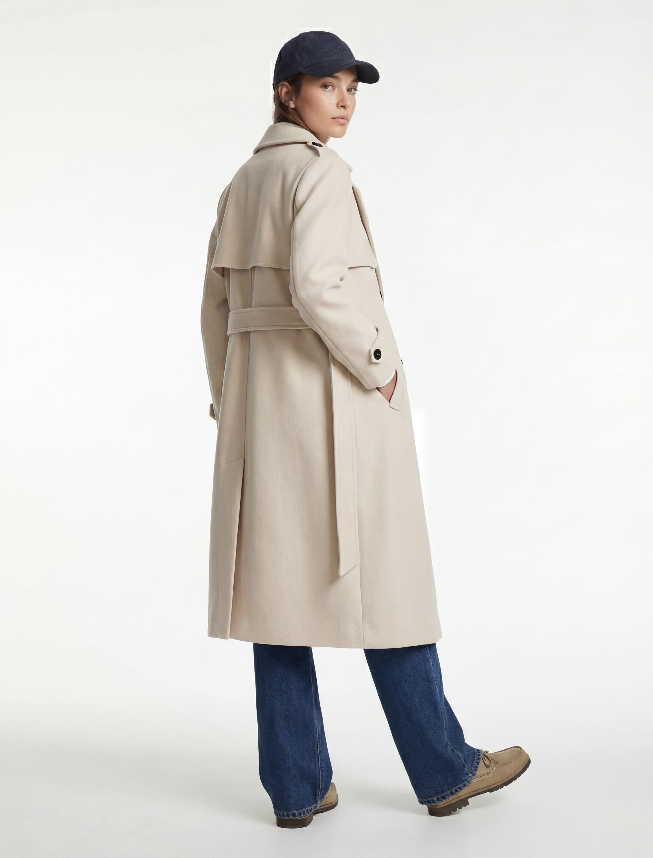   Uzun Kollu Cepli Düğmeli Kemerli Uzun Kruvaze Kaşe Kaban