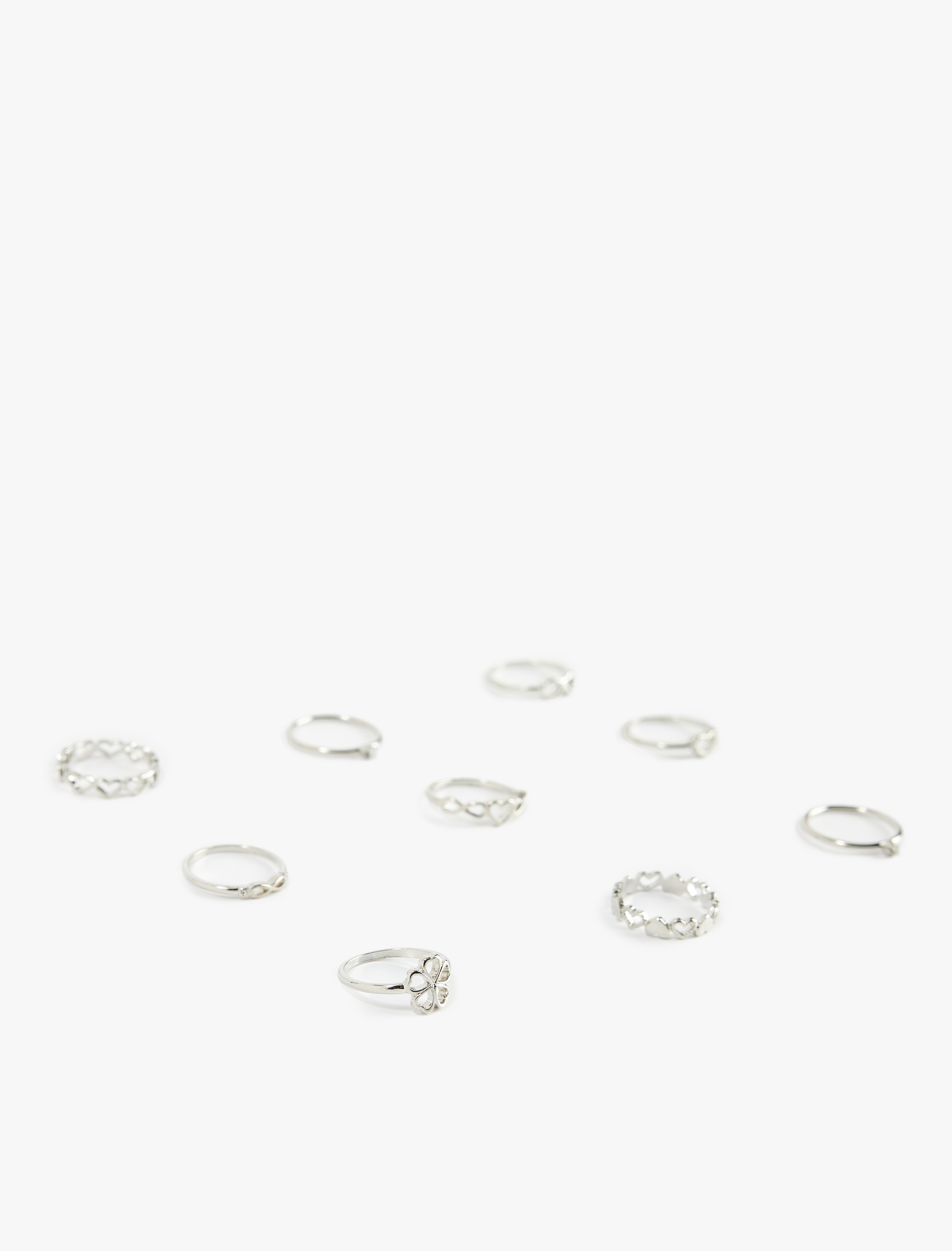  Kadın Kalpli 9'lu Yüzük Seti