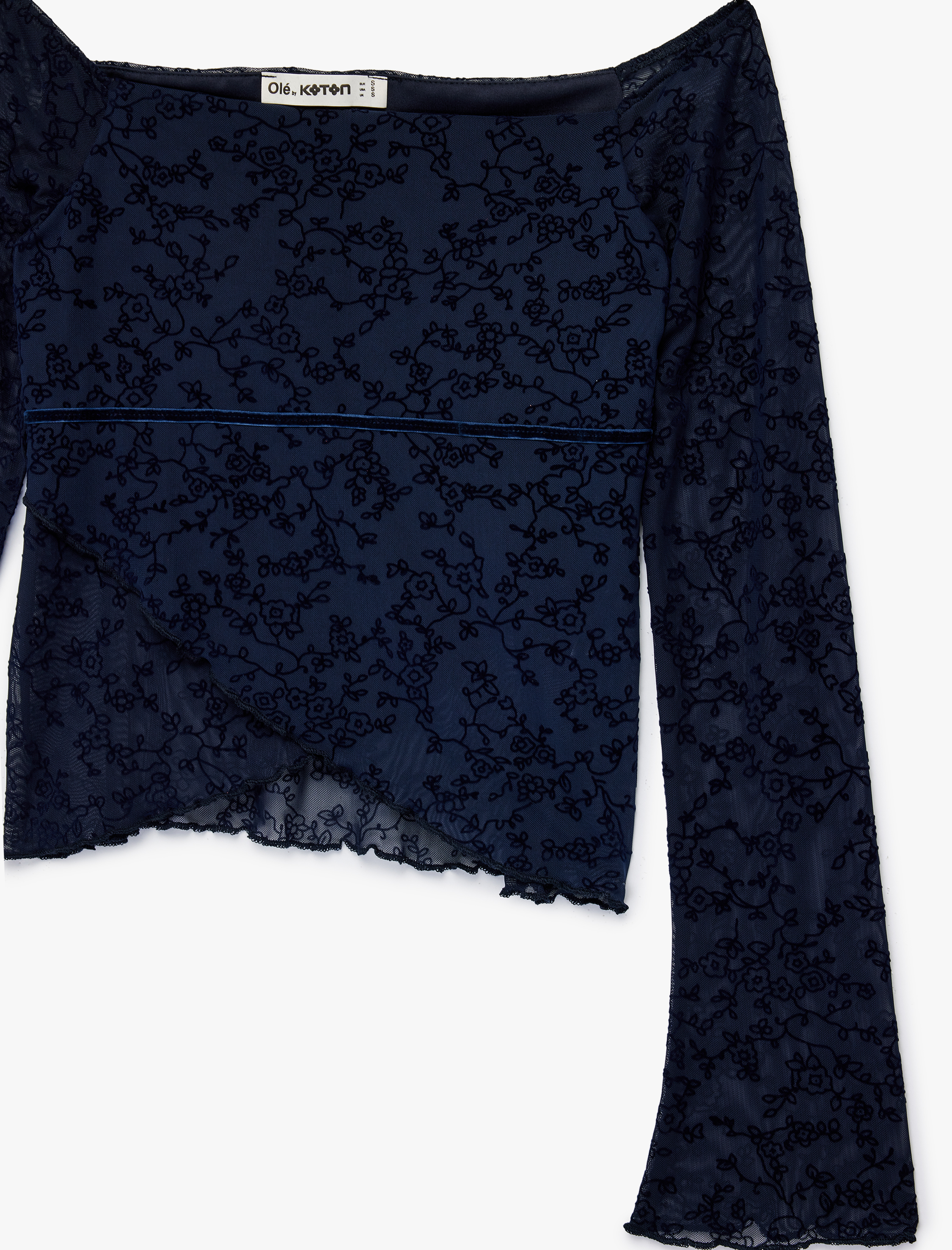   Uzun Kollu Slim Fit Açık Omuz Tül Dantelli Tişört