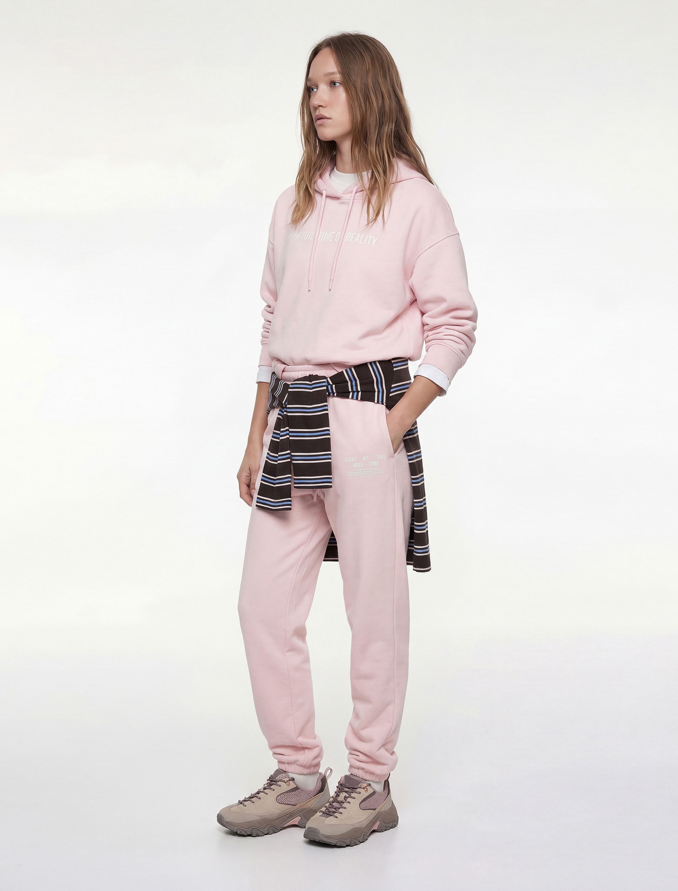   Şardonlu Uzun Kollu Kapüşonlu Arkası Baskılı Oversize Sweatshirt