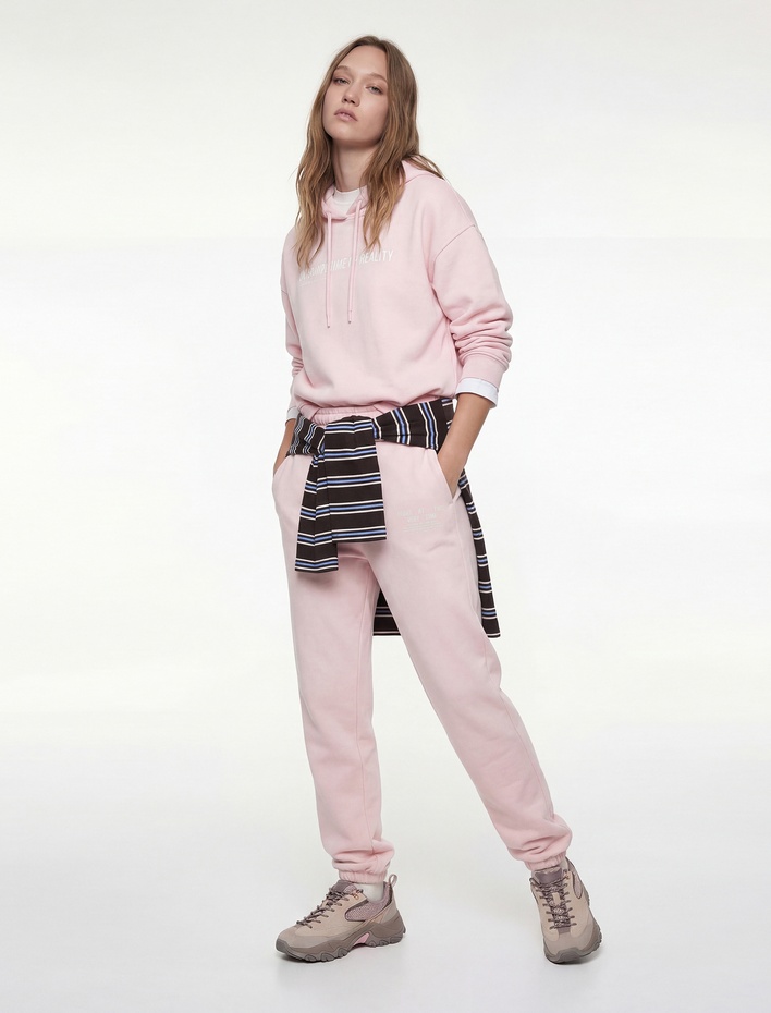  Şardonlu Baskılı Rahat Kalıp Cep Detaylı Beli Bağcıklı Jogger Eşofman Altı