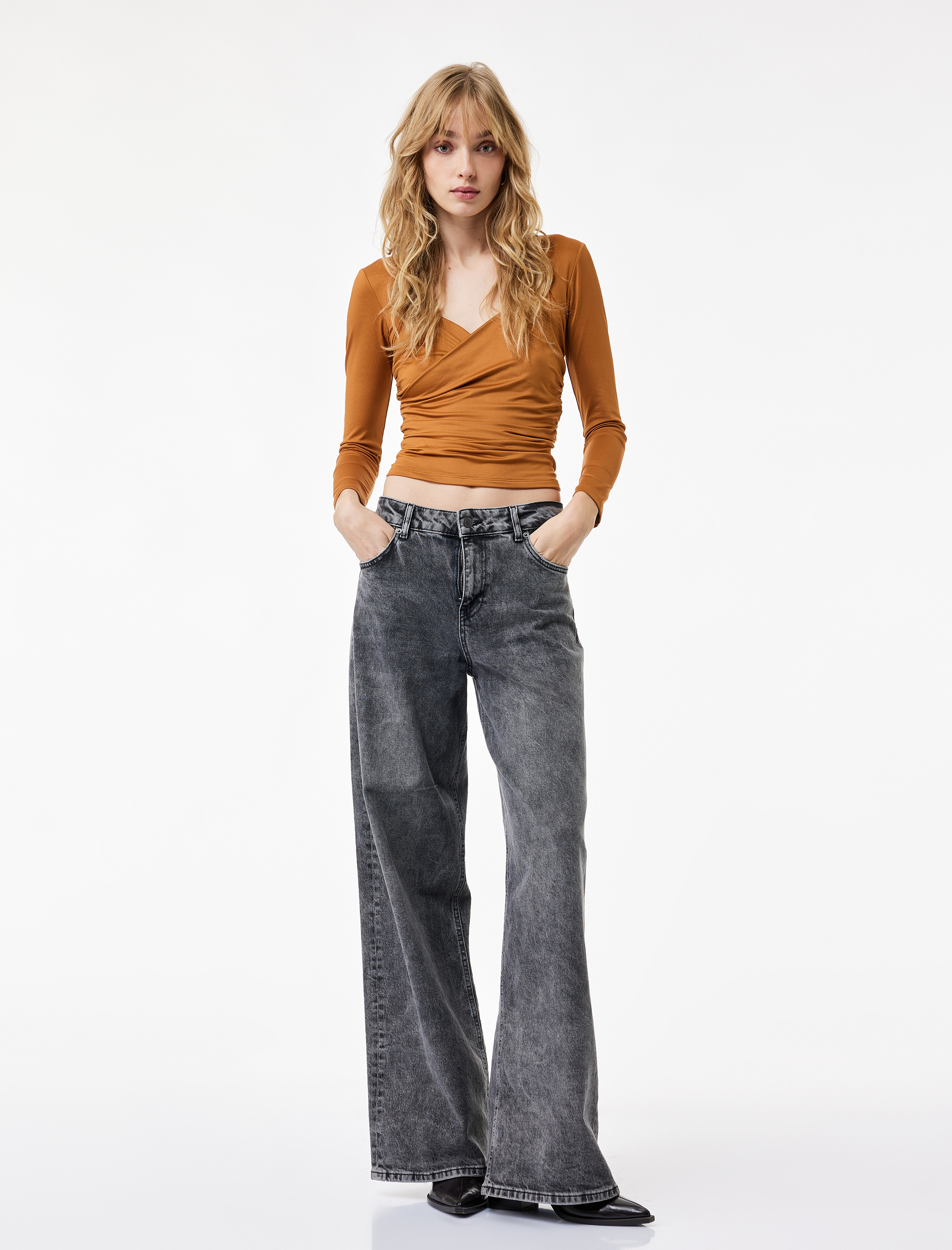   Uzun Kollu Slim Fit Kruvaze V Yaka Saten Bluz