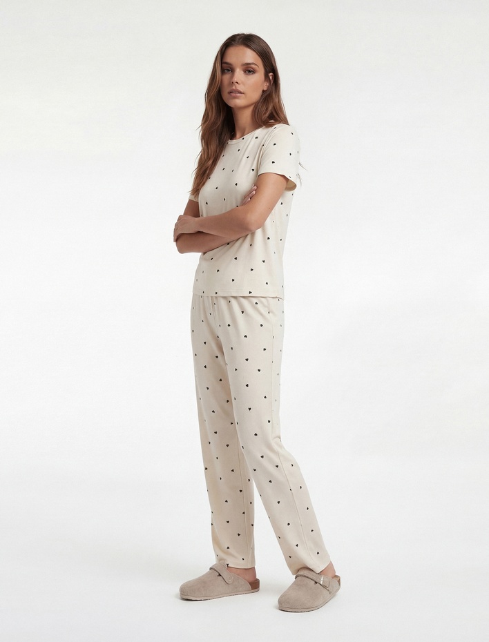  Kısa Kollu Bisiklet Yaka Puantiyeli Pijama Takımı