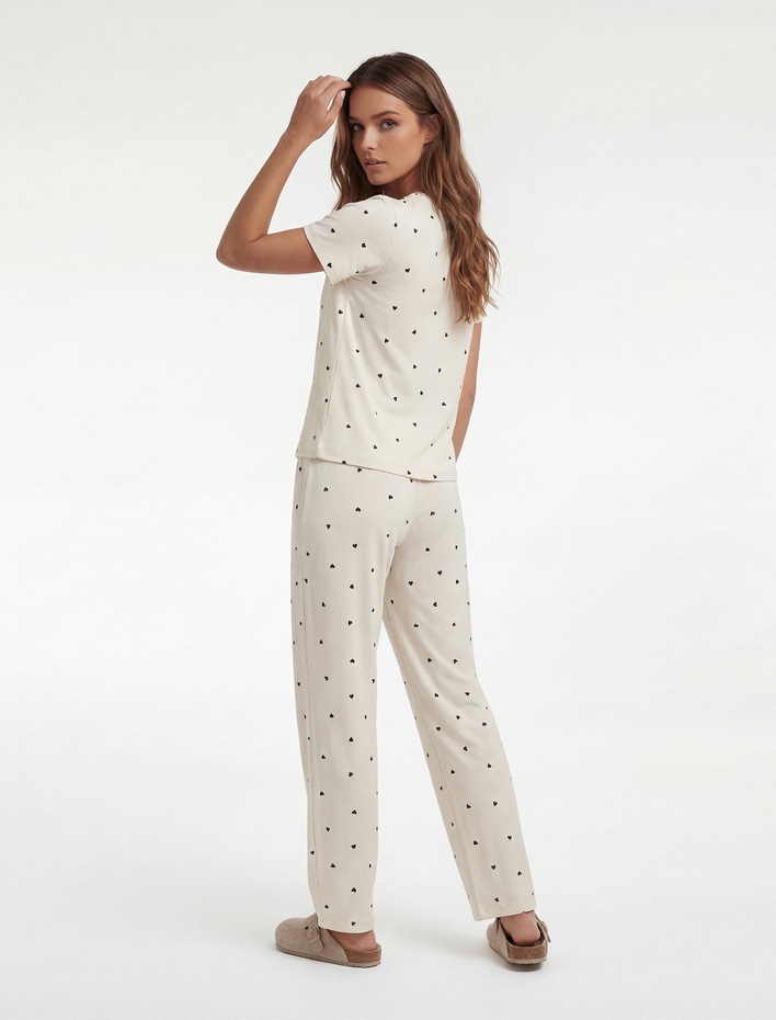  Kısa Kollu Bisiklet Yaka Puantiyeli Pijama Takımı