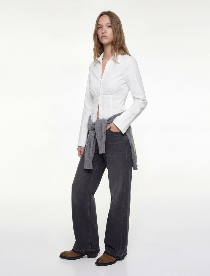  Slim Fit Düğmeli Klasik Yaka Uzun Kollu Gömlek