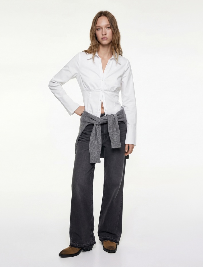  Slim Fit Düğmeli Klasik Yaka Uzun Kollu Gömlek