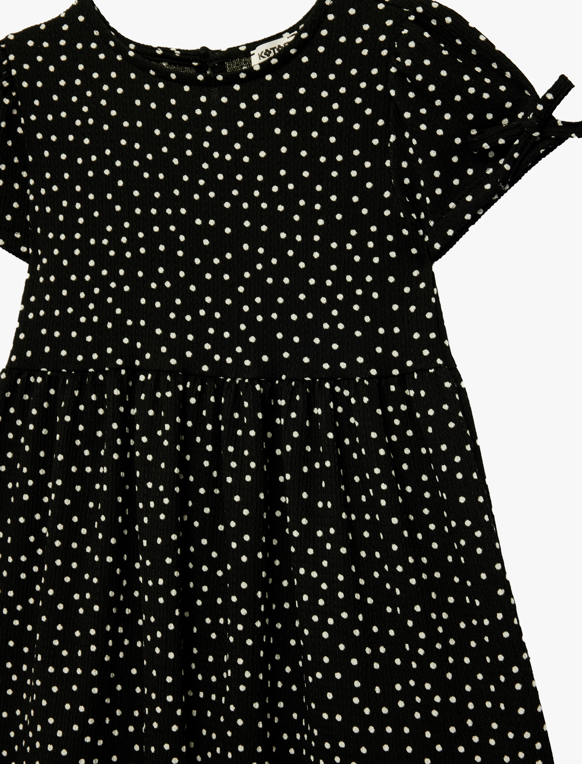  Kız Çocuk Kısa Kollu Bisiklet Yaka Fiyonk Detaylı Puantiyeli Elbise